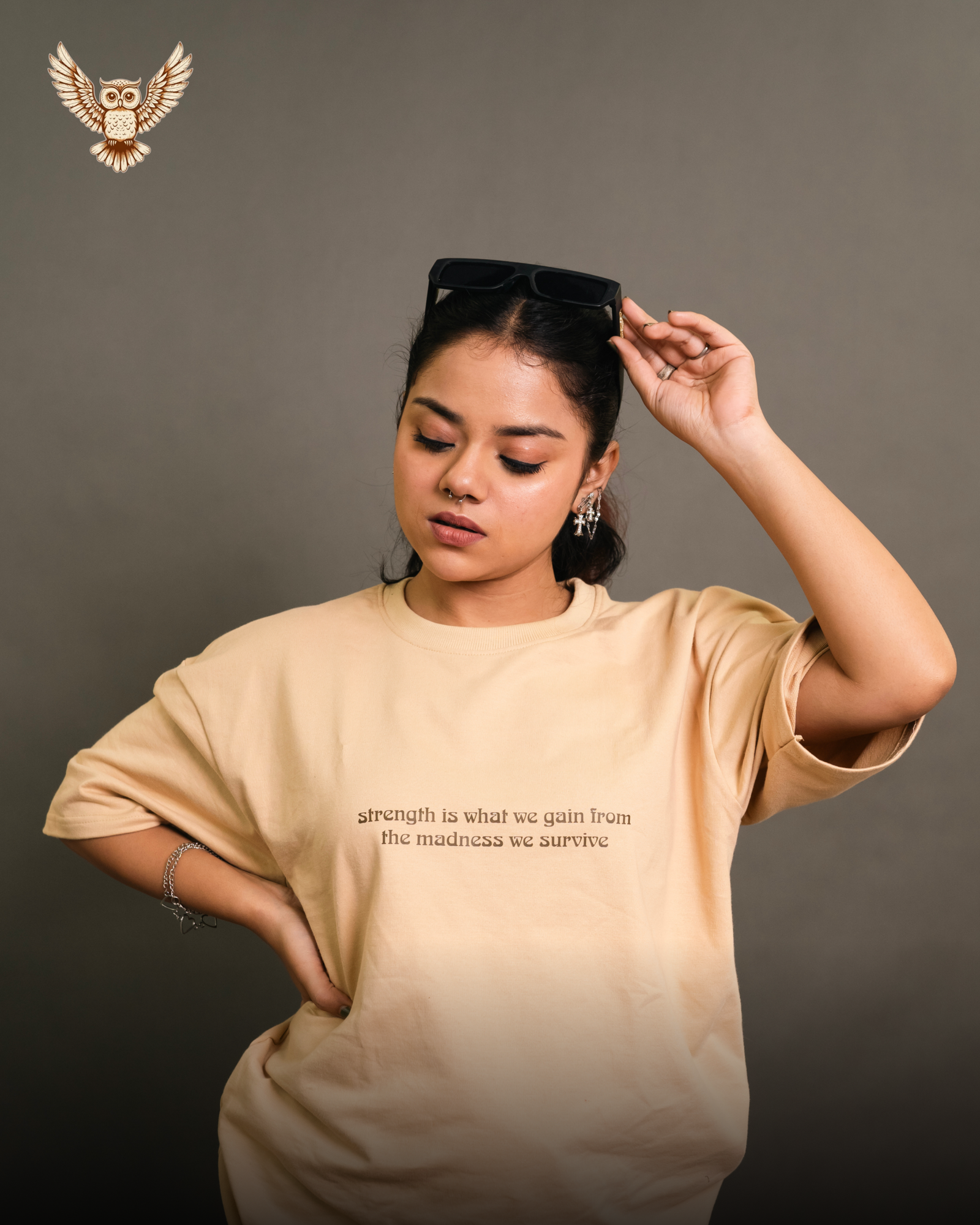 Beige T-Shirt - Medusa